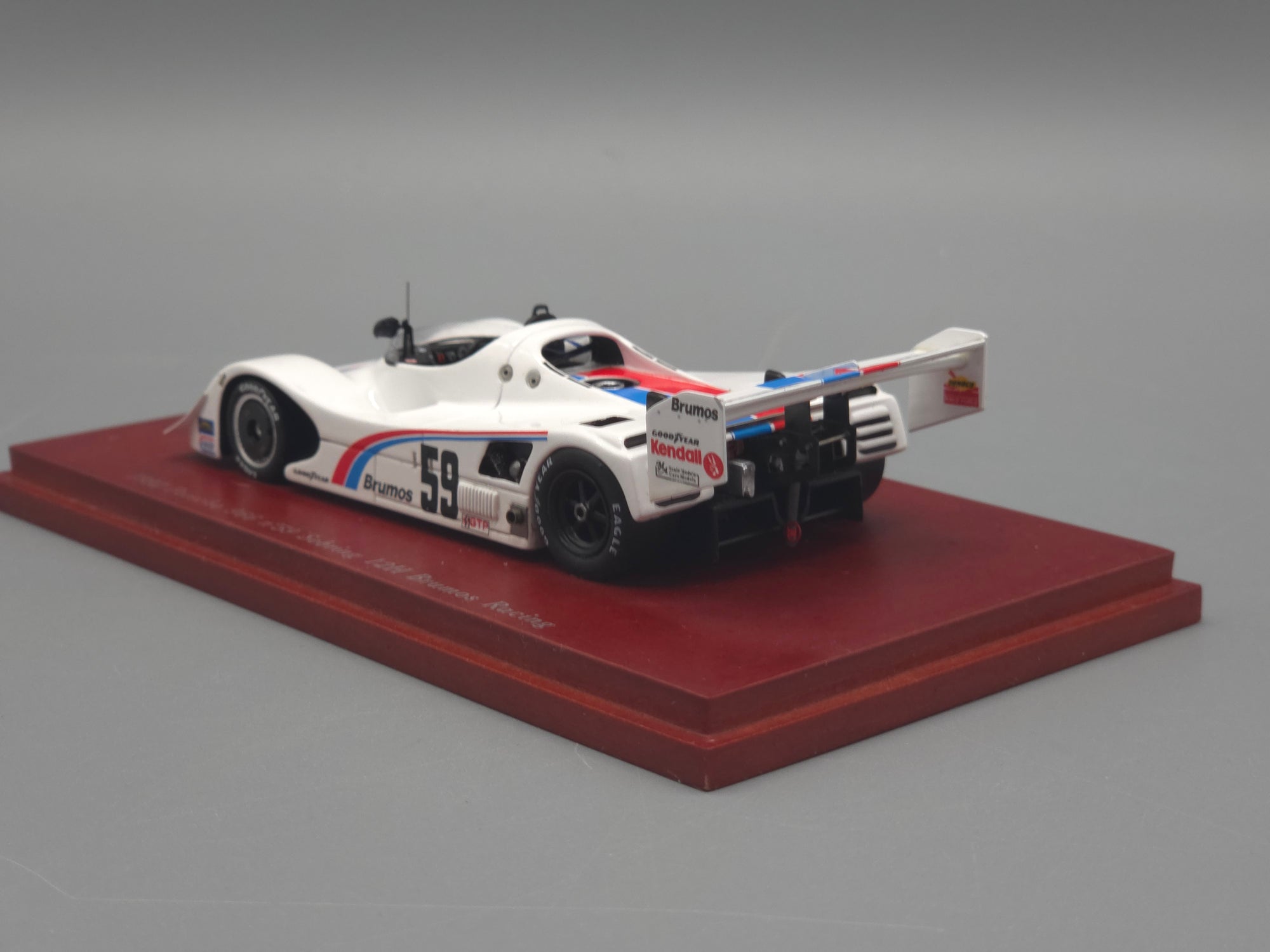Model Cars 1:43 Minichamps Mercedes Benz SL65 AMG Black Series Silver with original packaging