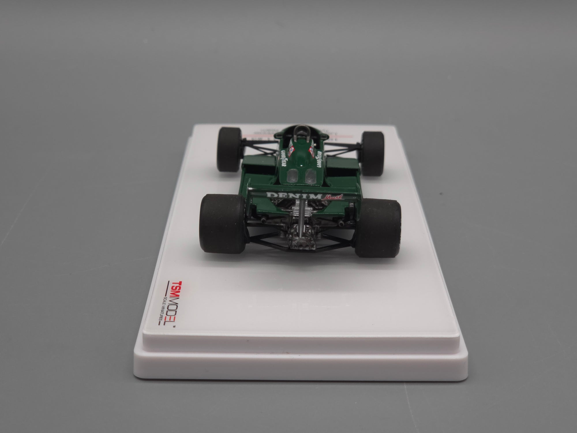 Modellautos 1:43 TSM Tyrrell 11 WINNER Las Vegas GP 1982 #3 M. Alboreto mit OVP