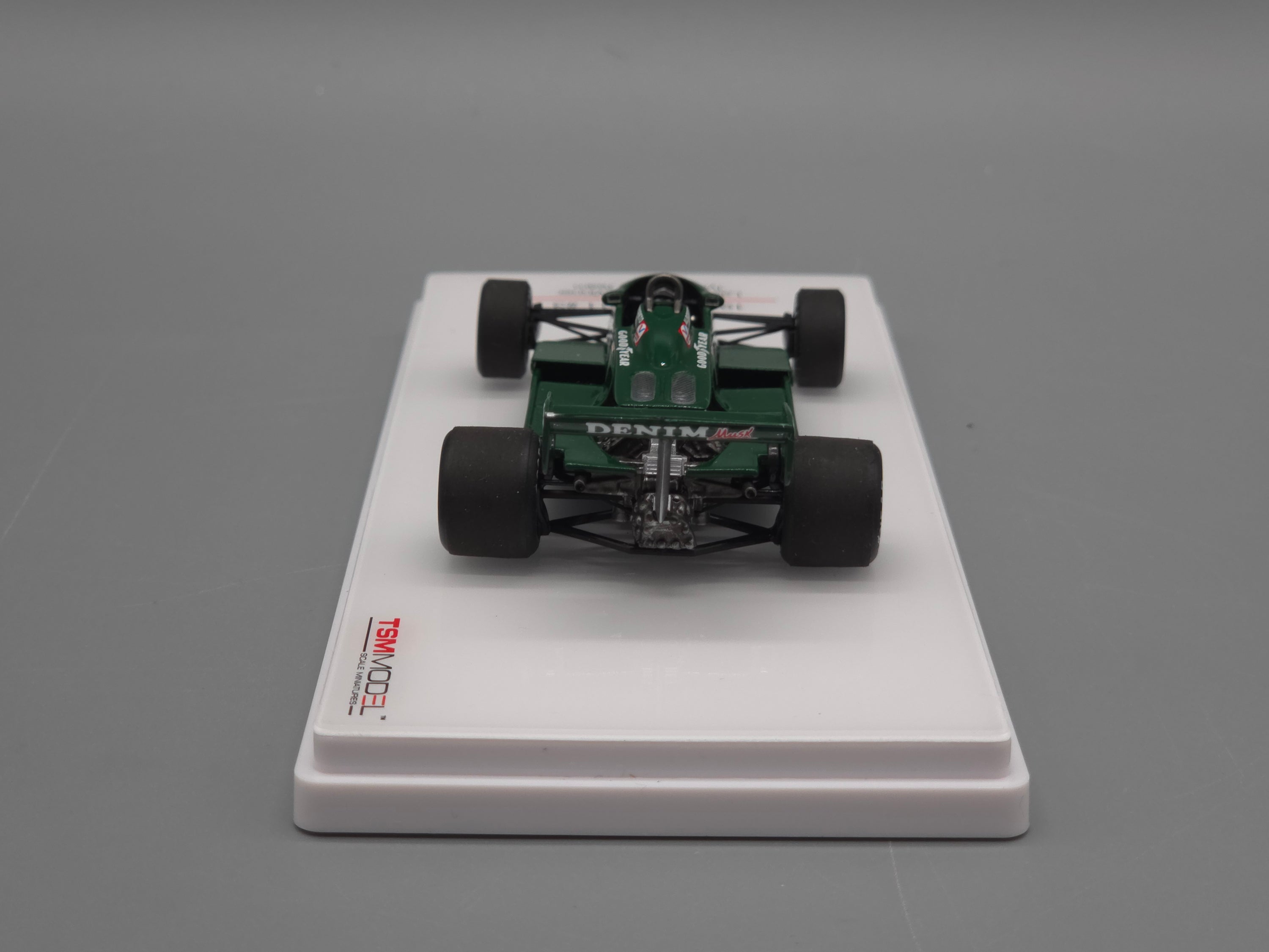 Modellautos 1:43 TSM Tyrrell 11 WINNER Las Vegas GP 1982 #3 M. Alboreto mit OVP