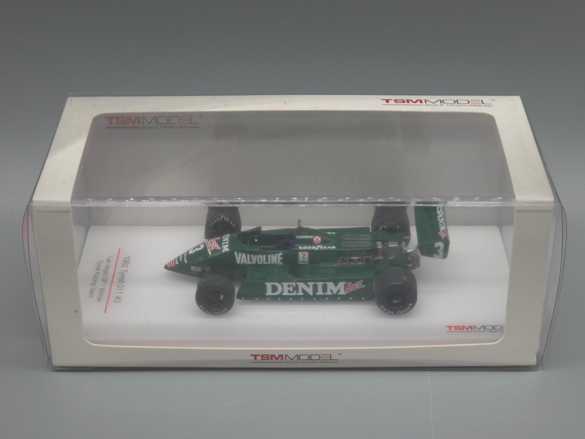 Modellautos 1:43 TSM Tyrrell 11 WINNER Las Vegas GP 1982 #3 M. Alboreto mit OVP