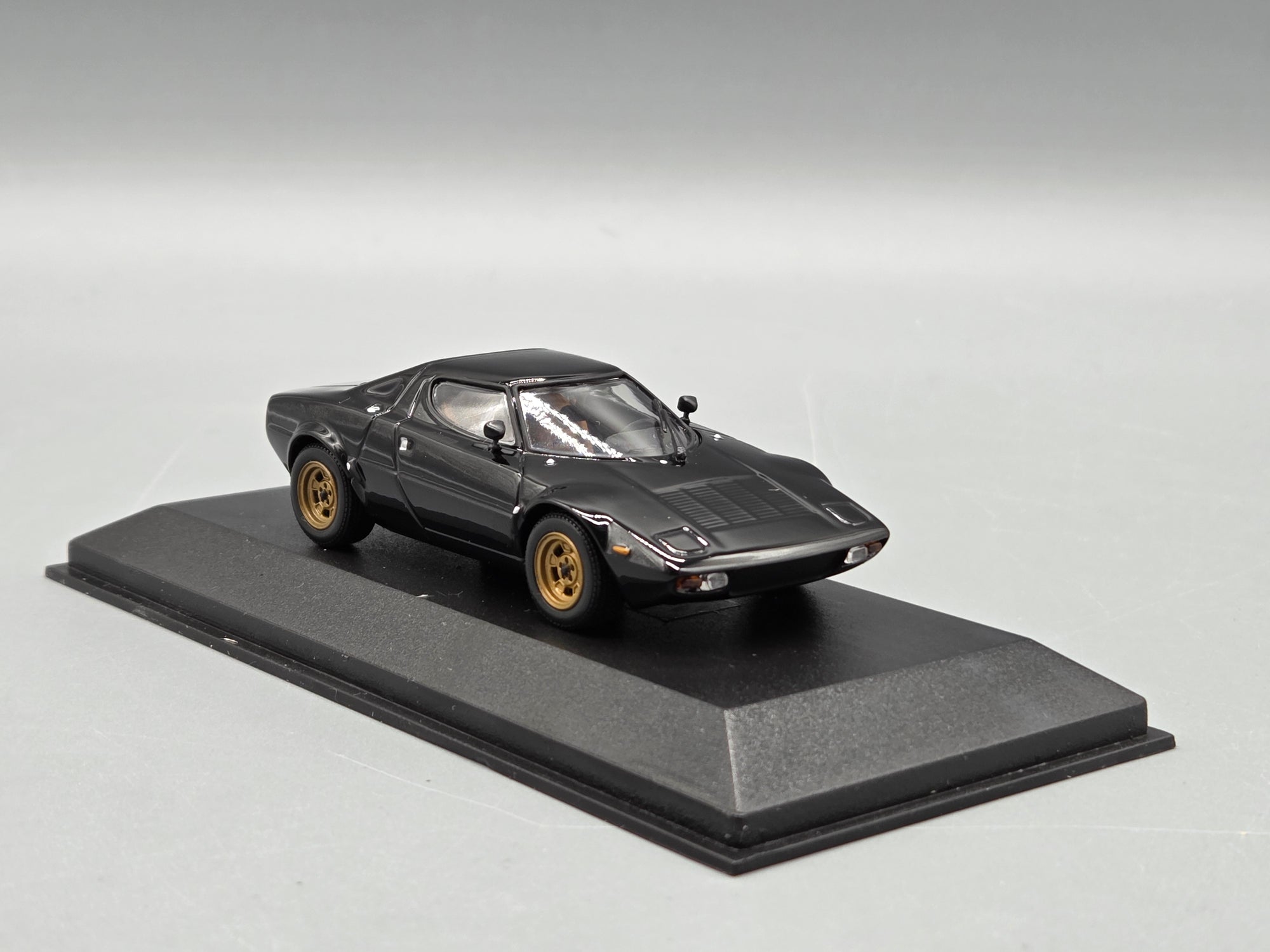Modellautos 1:43 Minichamps Lancia Stratos Autohebdo Edition 8 Schwarz mit OVP