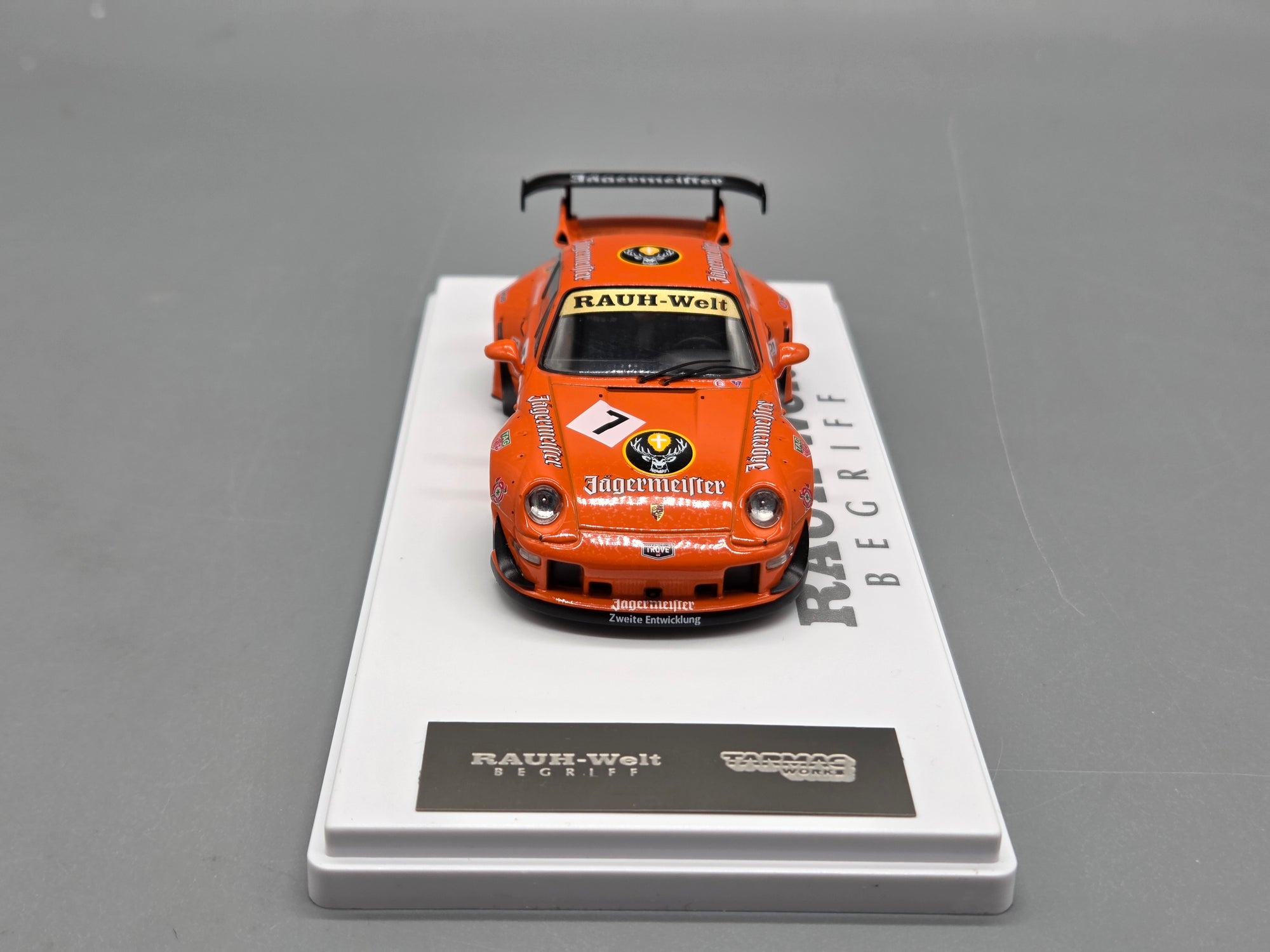 Modellautos 1:43 Tarmac Porsche 911 RWB 993 Jagermeister #7 mit OVP