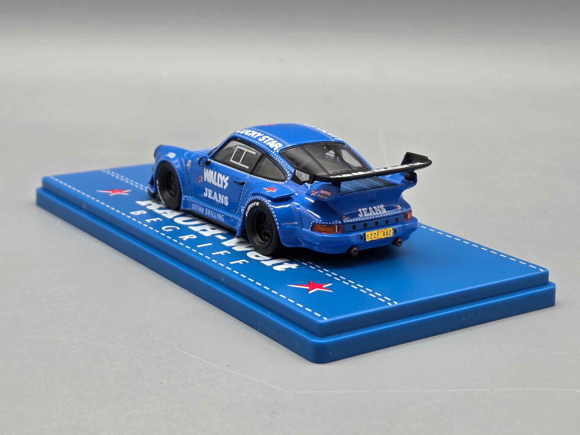 Modellautos 1:43 Taramac Porsche 911 RWB 930 Wally's Jeans mit OVP