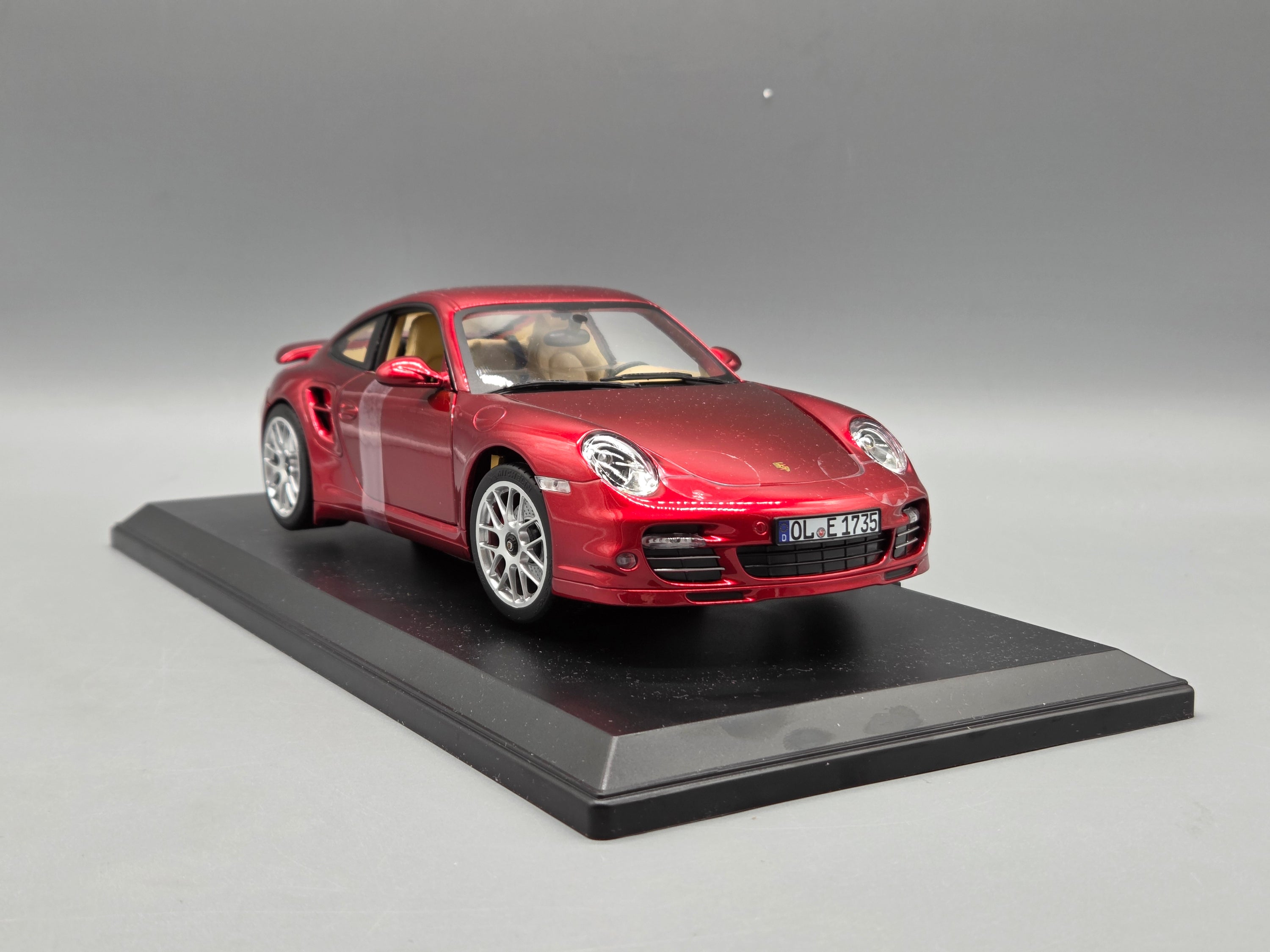 Modellautos 1:18 Norev Porsche 911 Turbo 2010 Red Metallic mit OVP