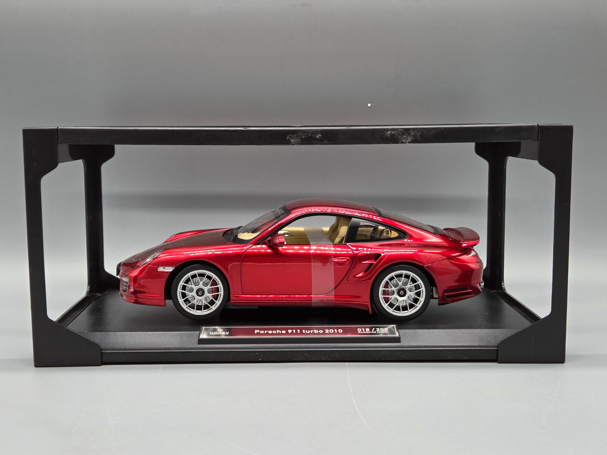 Modellautos 1:18 Norev Porsche 911 Turbo 2010 Red Metallic mit OVP