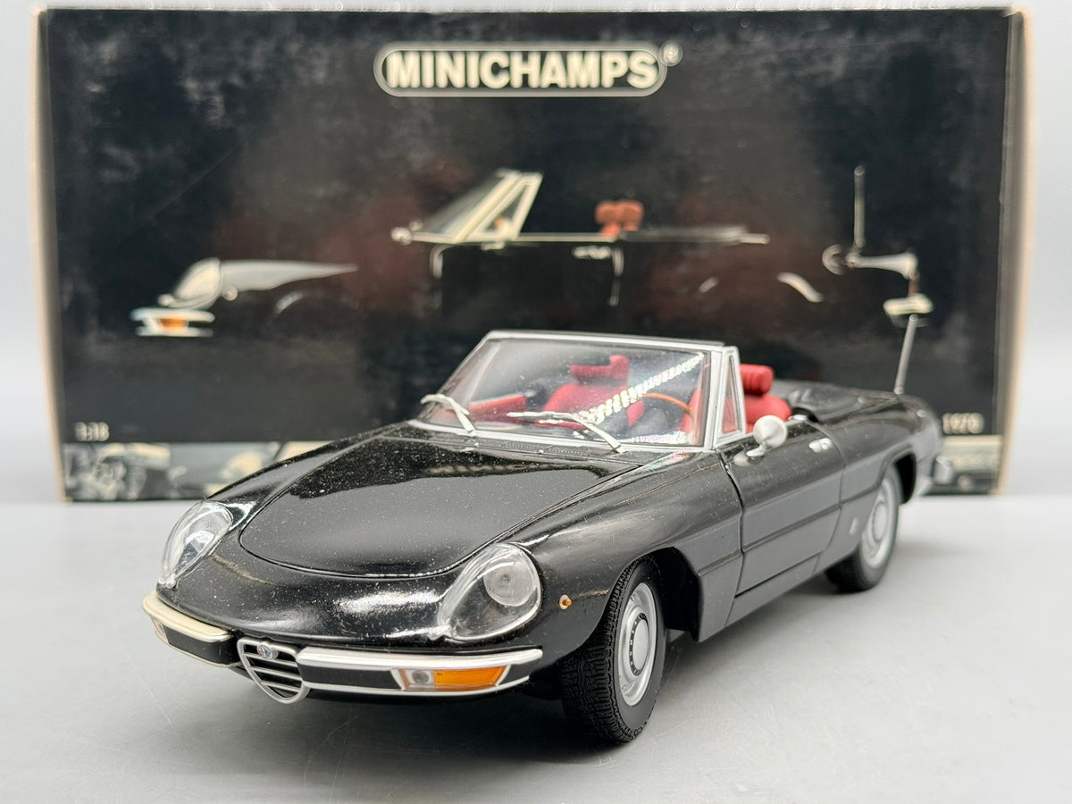 Modellautos 1:18 Minichamps Alfa Romeo 2000 Spider 1970 mit OVP