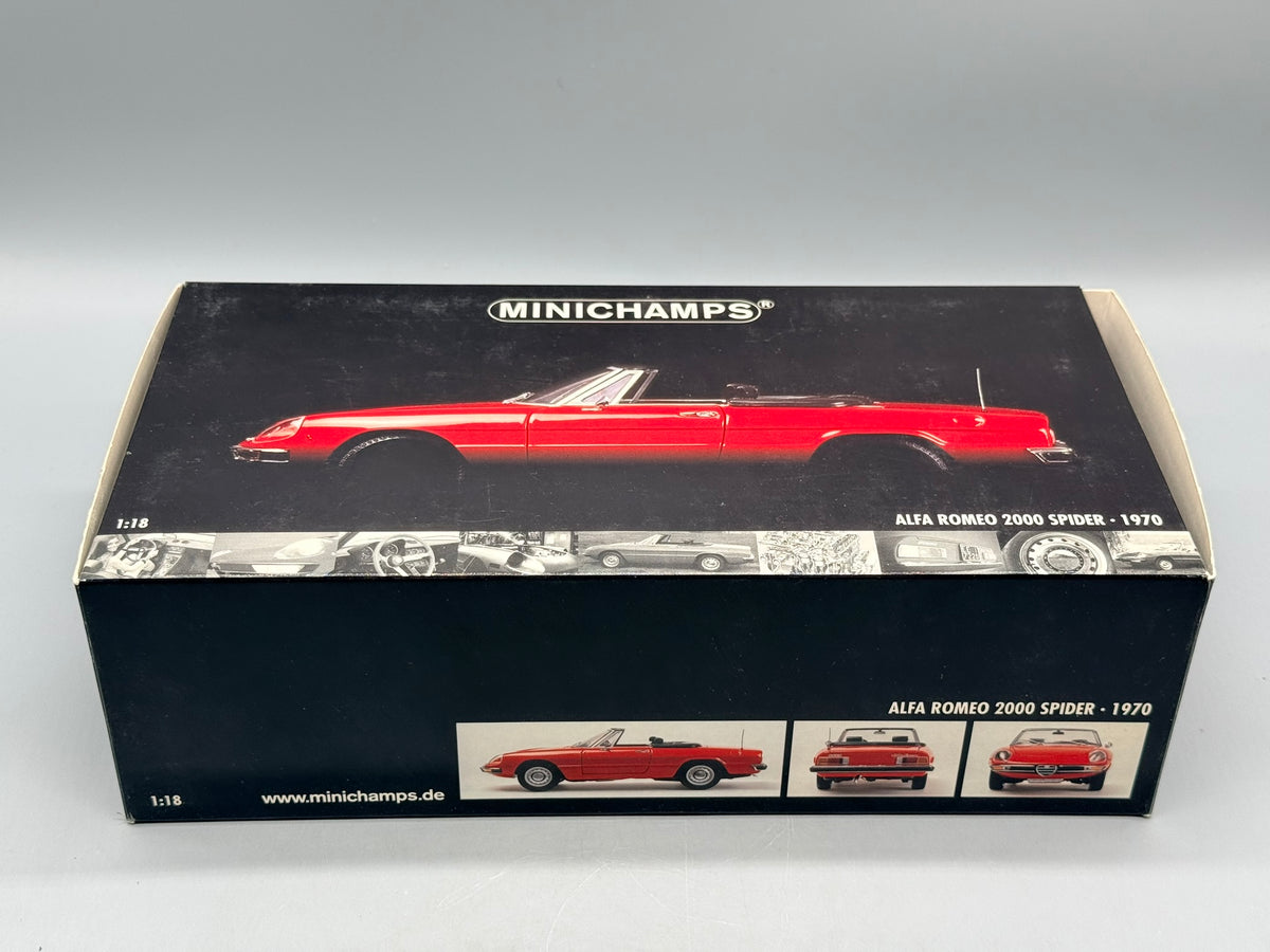 Modellautos 1:18 Minichamps Alfa Romeo 2000 Spider 1970 mit OVP