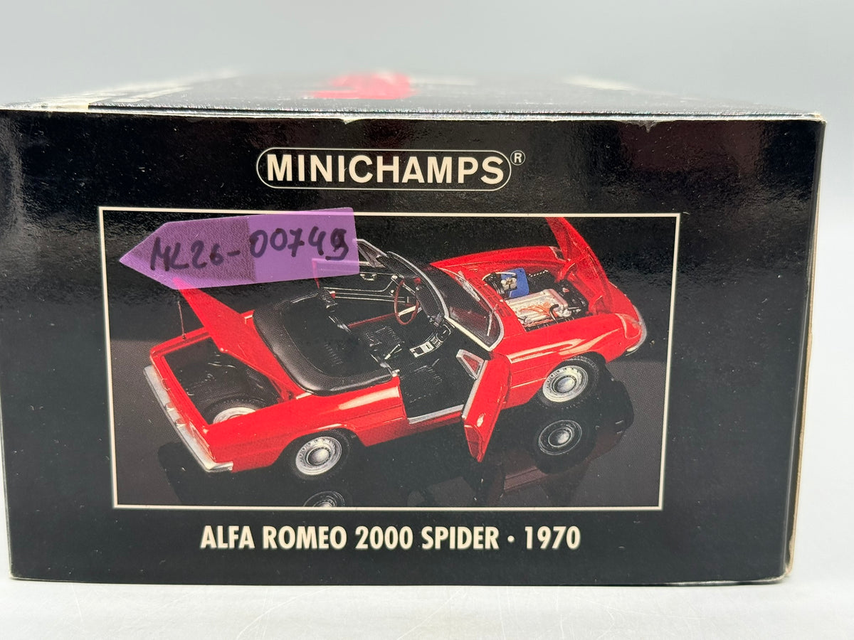 Modellautos 1:18 Minichamps Alfa Romeo 2000 Spider 1970 mit OVP