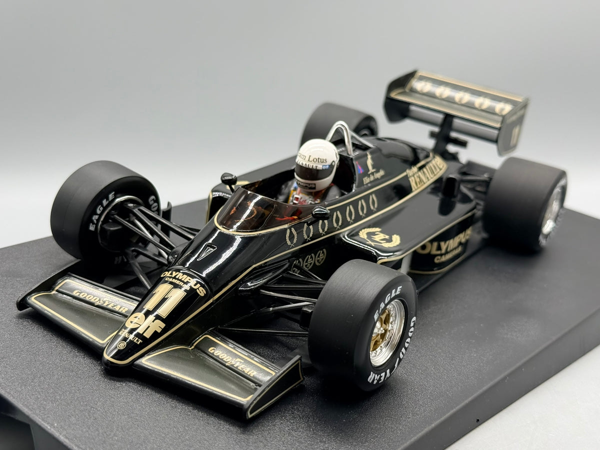 Modellautos 1:18 Minichamps Lotus Renault 97T E. de Angelis 1985 mit OVP