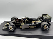 Modellautos 1:18 Minichamps Lotus Renault 97T E. de Angelis 1985 mit OVP