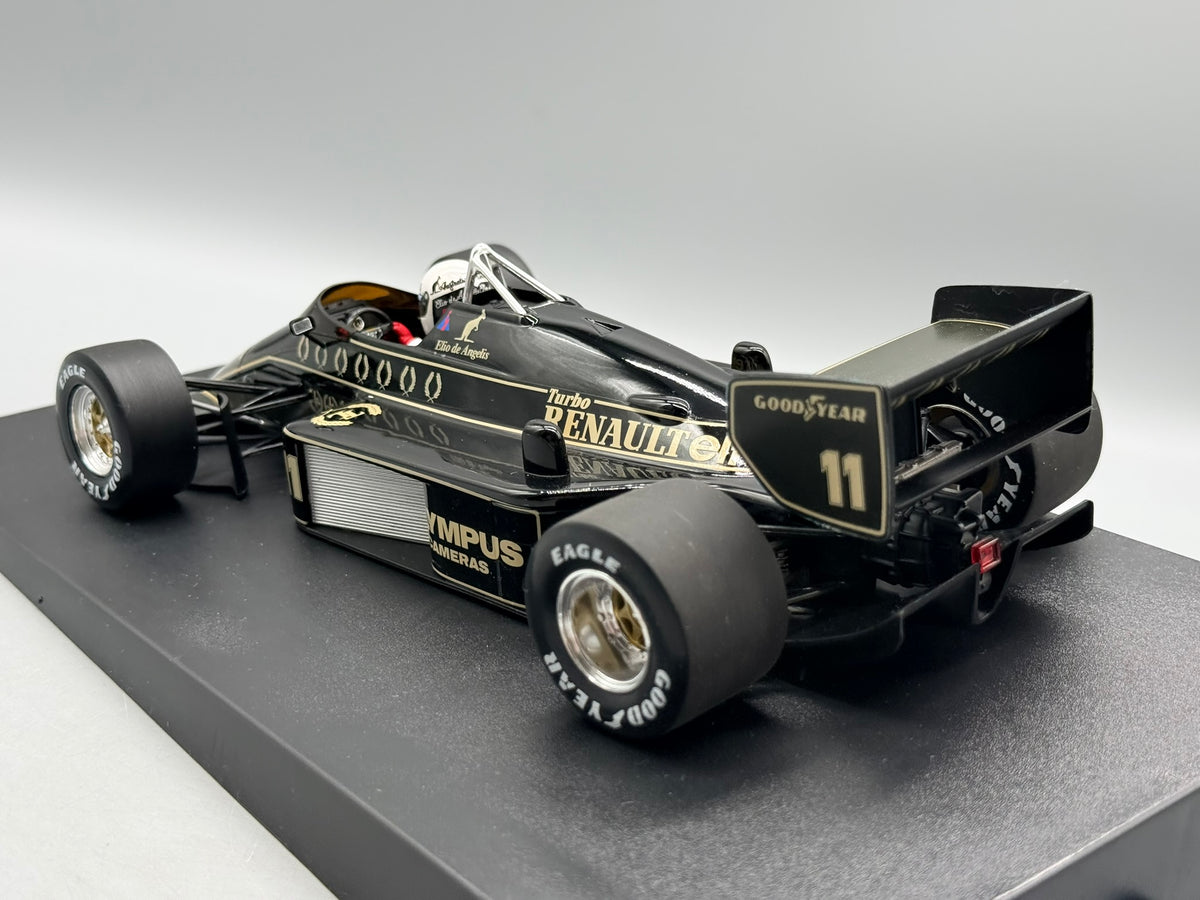 Modellautos 1:18 Minichamps Lotus Renault 97T E. de Angelis 1985 mit OVP