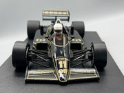 Modellautos 1:18 Minichamps Lotus Renault 97T E. de Angelis 1985 mit OVP