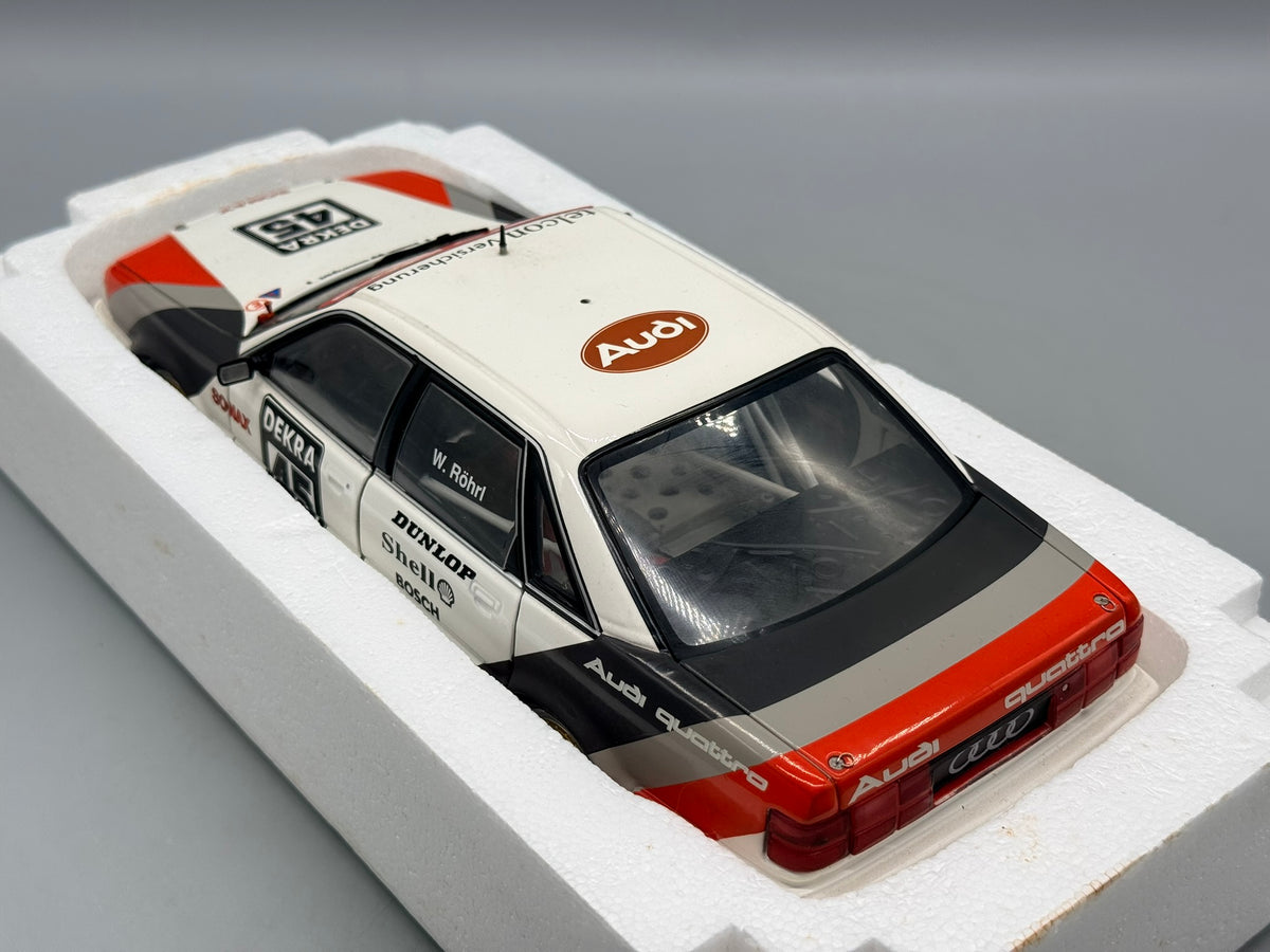 Modellautos 1:18 Minichamps Audi V8 Quattro DTM 1990 #45 mit OVP