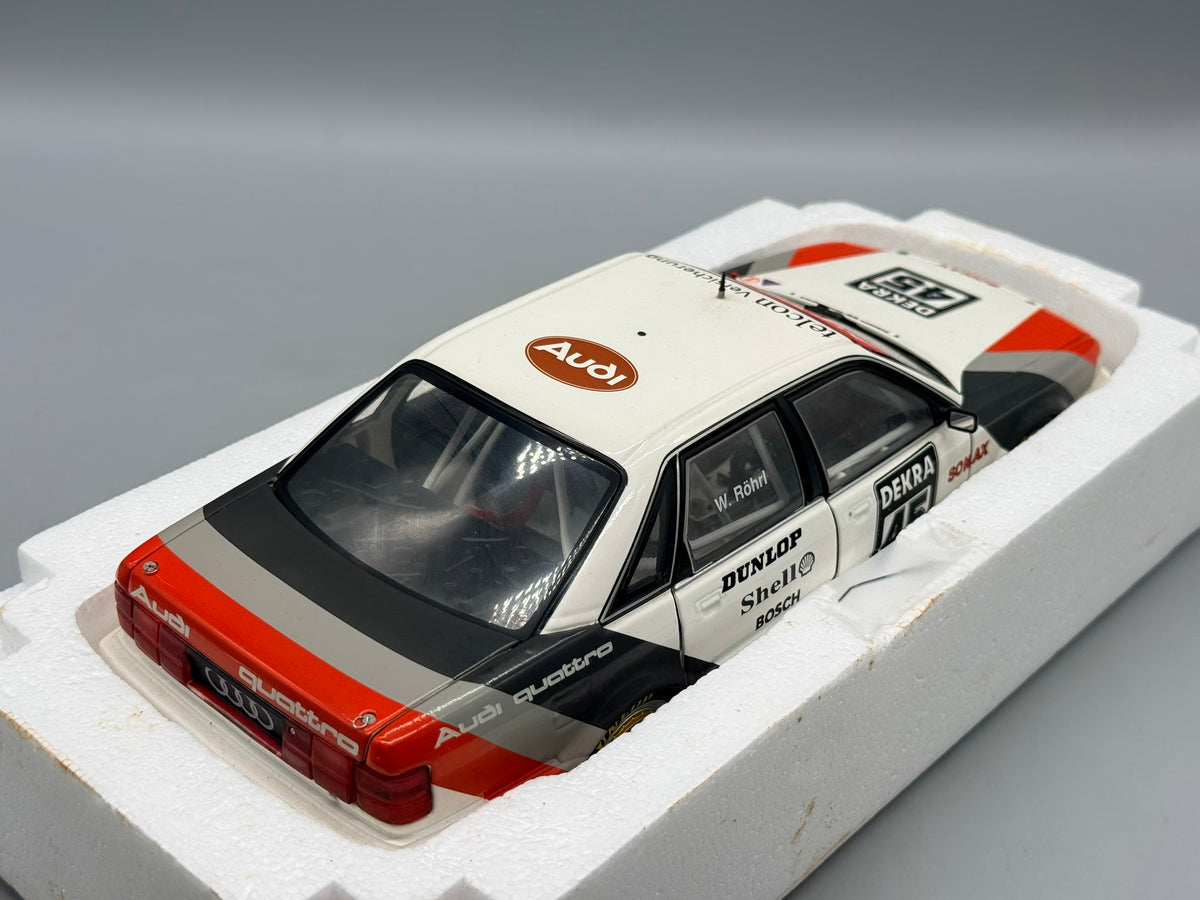 Modellautos 1:18 Minichamps Audi V8 Quattro DTM 1990 #45 mit OVP