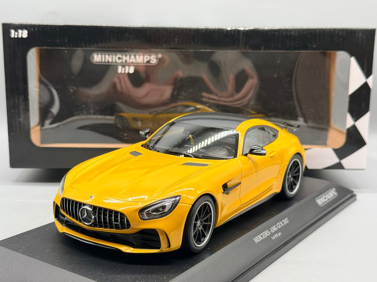 Modellautos 1:18 Minichamps Mercedes-Benz AMG GT R 2017 mit OVP