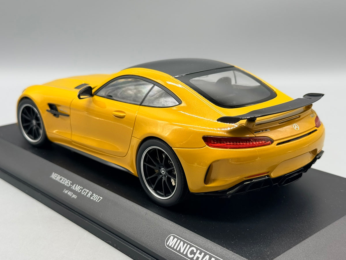 Modellautos 1:18 Minichamps Mercedes-Benz AMG GT R 2017 mit OVP