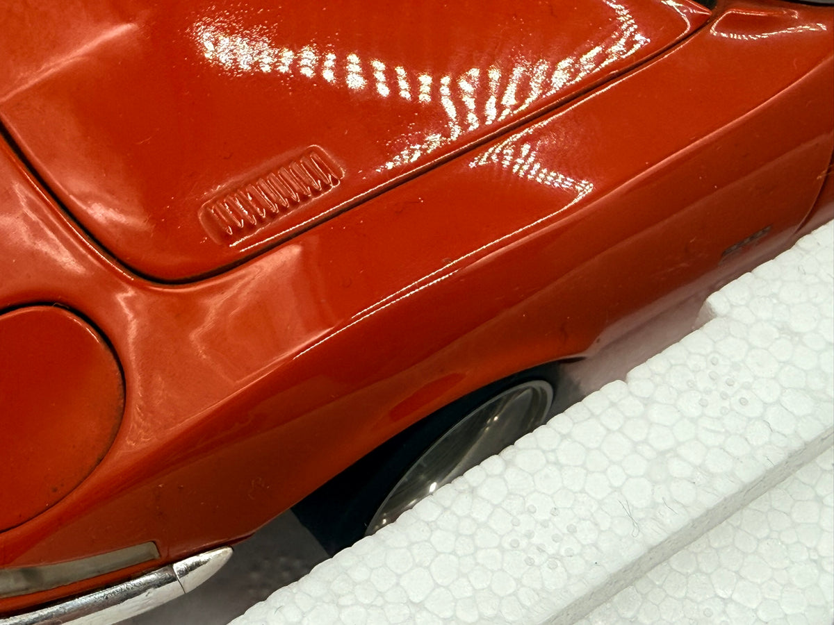 Modellautos 1:18 Minichamps Opel GT 1970 mit OVP