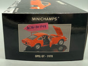 Modellautos 1:18 Minichamps Opel GT 1970 mit OVP