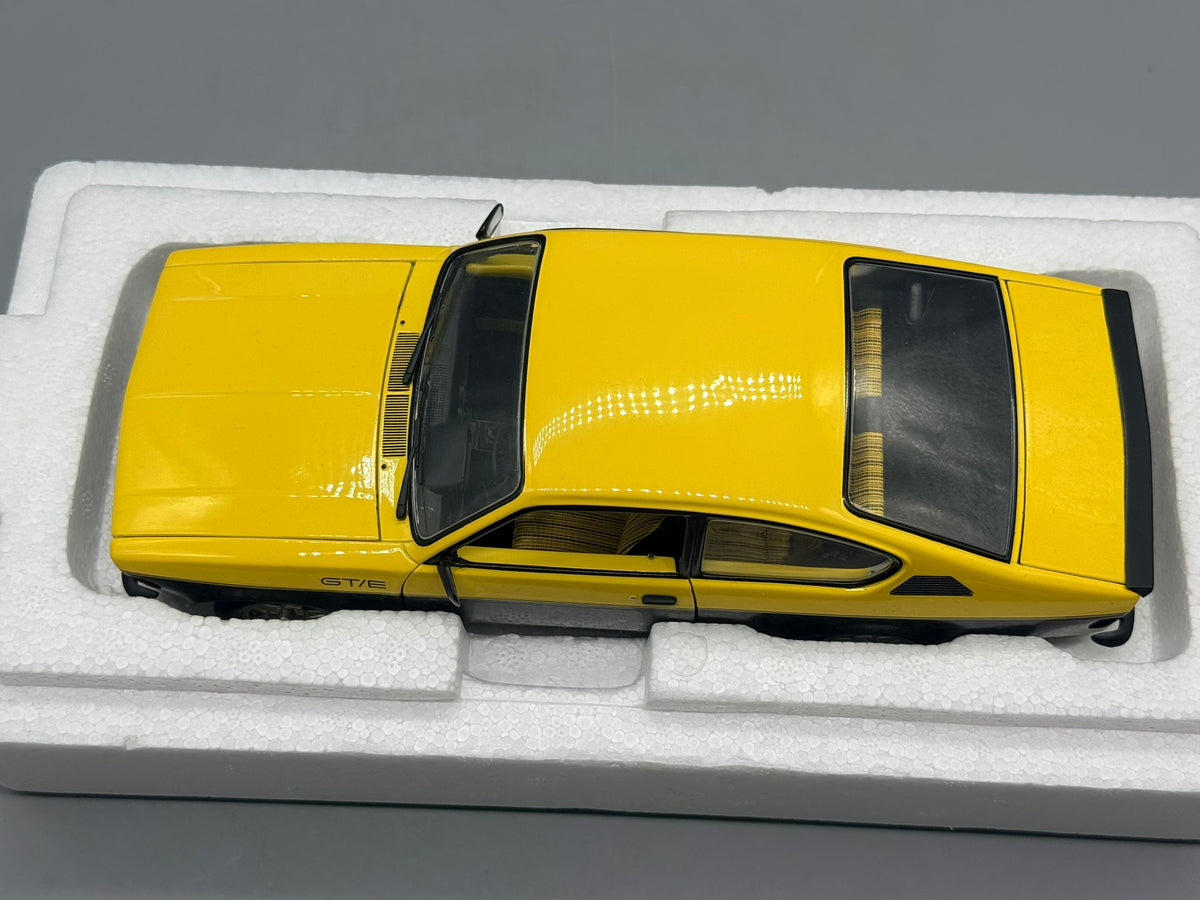 Modellautos 1:18 Minichamps Opel Kadett C GT/E 1976 mit OVP