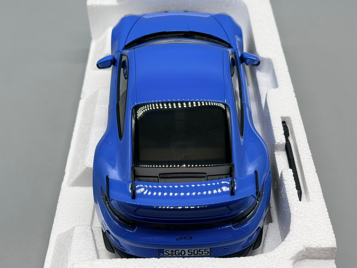 Modellautos 1:18 Norev Porsche 911 GT3 (992) mit OVP