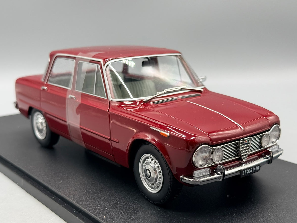 Modellautos 1:18 Mitica Alfa Romeo Giulia 1.6 Ti mit OVP