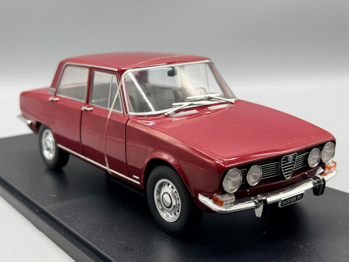Modellautos 1:18 Mitica Alfa Romeo Giulia 1.6 Ti mit OVP