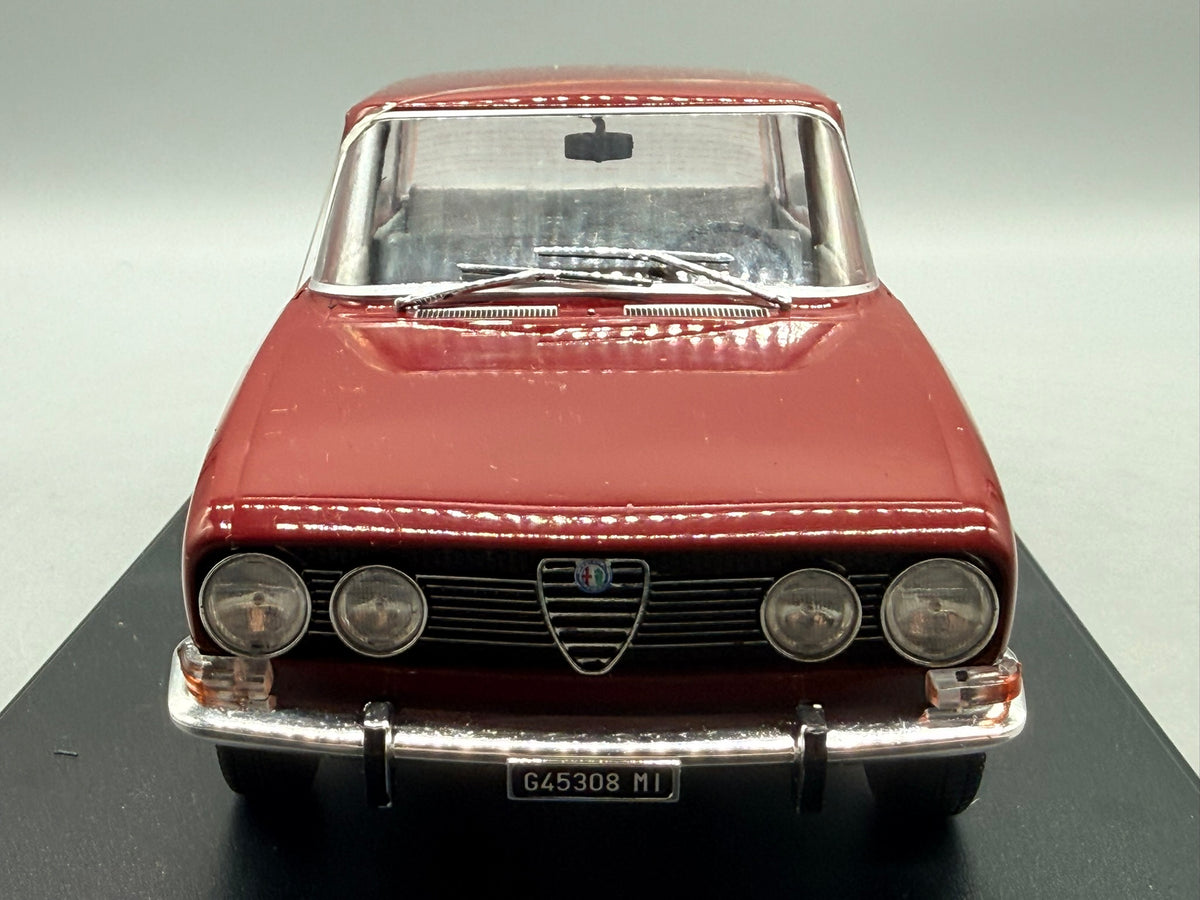 Modellautos 1:18 Mitica Alfa Romeo Giulia 1.6 Ti mit OVP