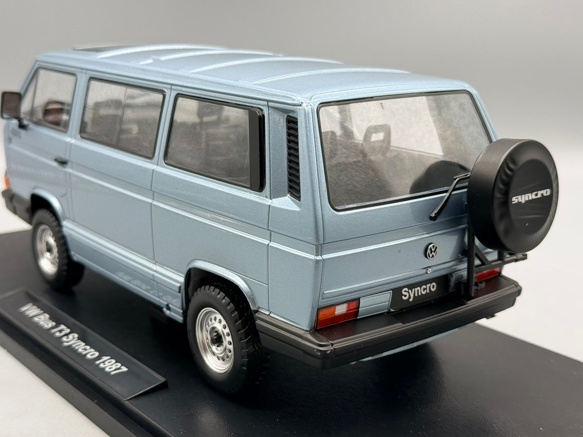 Modellautos 1:18 KK-Scale VW Bus T3 Syncro 1987 mit OVP