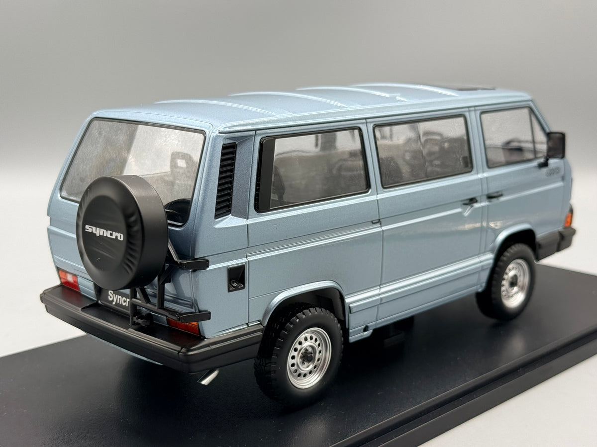Modellautos 1:18 KK-Scale VW Bus T3 Syncro 1987 mit OVP