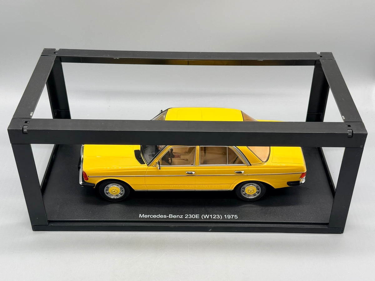 Modellautos 1:18 KK-Scale Mercedes-Benz 230E (W123) 1975 mit OVP