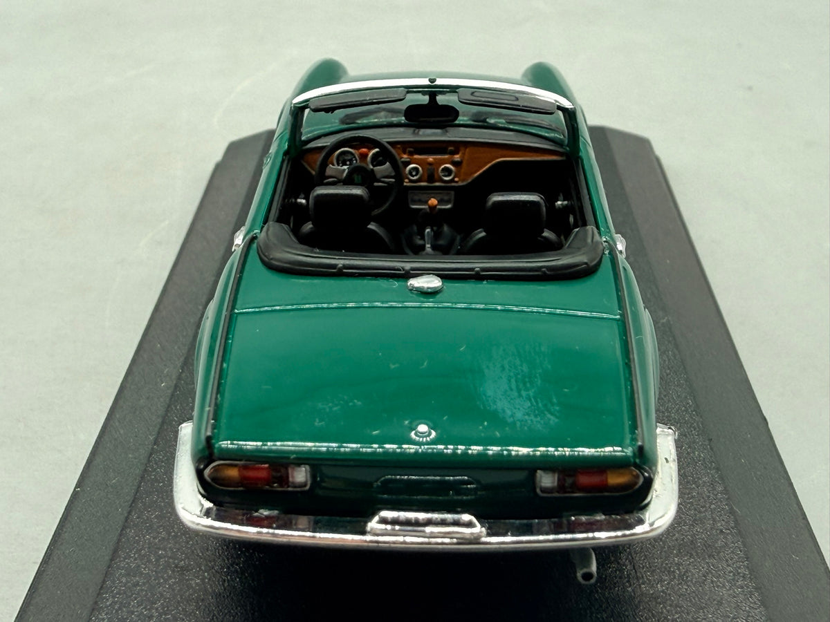 Modellautos 1:18 Minichmaps Triumph Spitfire Mk. IV mit OVP