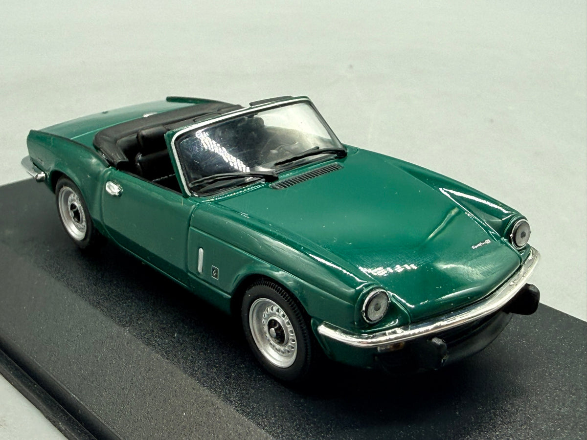 Modellautos 1:18 Minichmaps Triumph Spitfire Mk. IV mit OVP