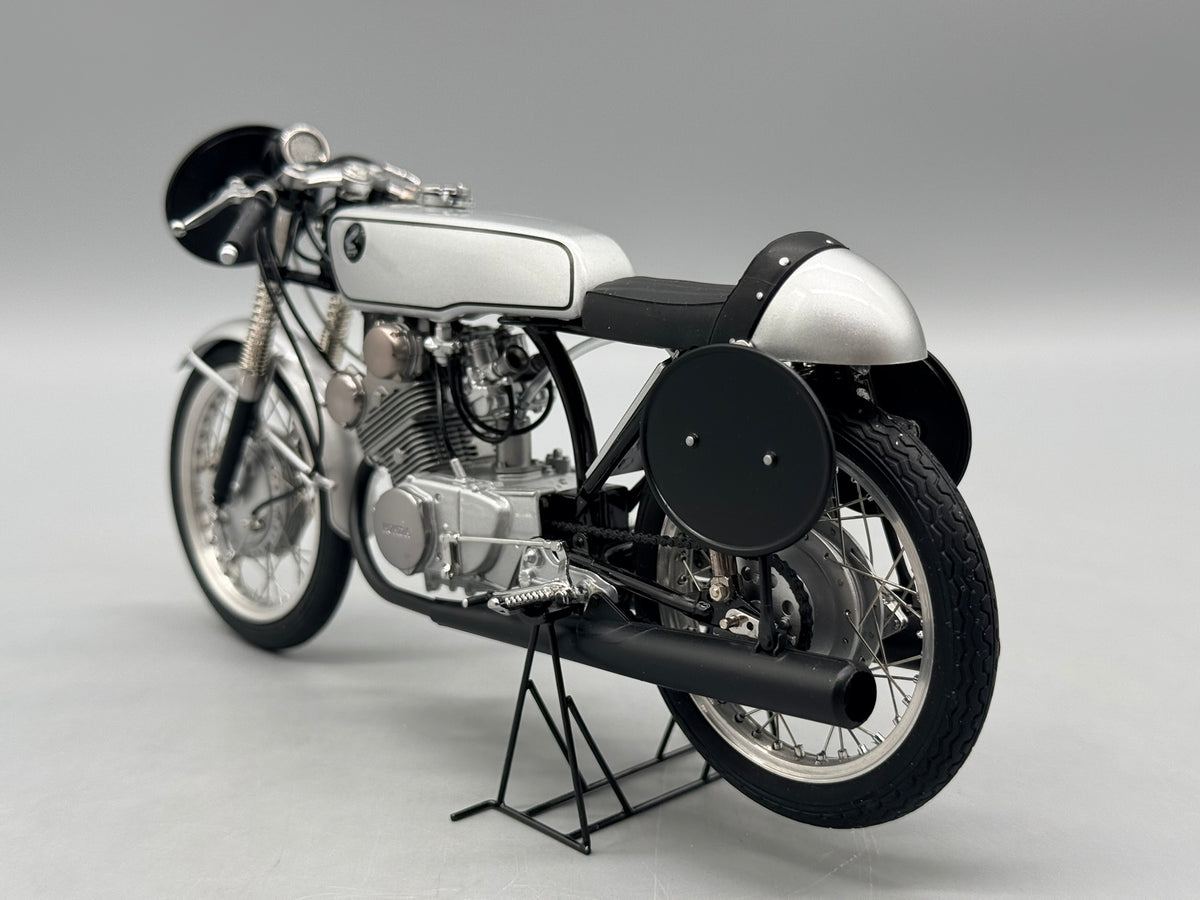Modellautos 1:10 Ebbro Honda CR93 Racing mit OVP
