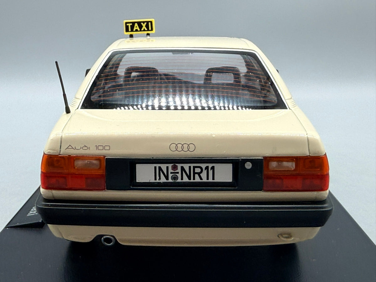 Modellautos 1:18 Triple9 Audi 100 C3 German Taxi 1989 mit OVP