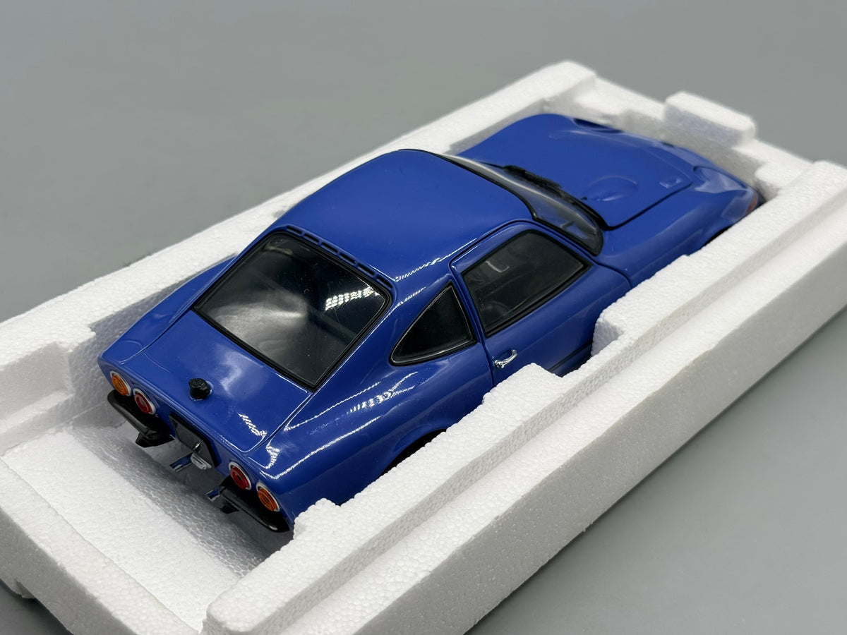 Modellautos 1:18 Minichamps Opel GT/J 1970 mit OVP