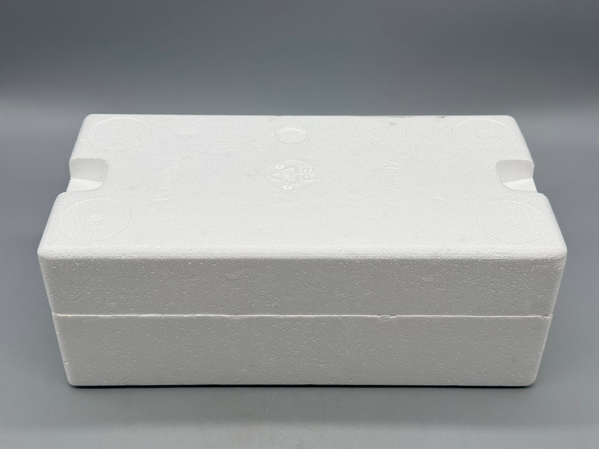 Modellautos 1:18 Minichamps Porsche 924 1985 mit OVP