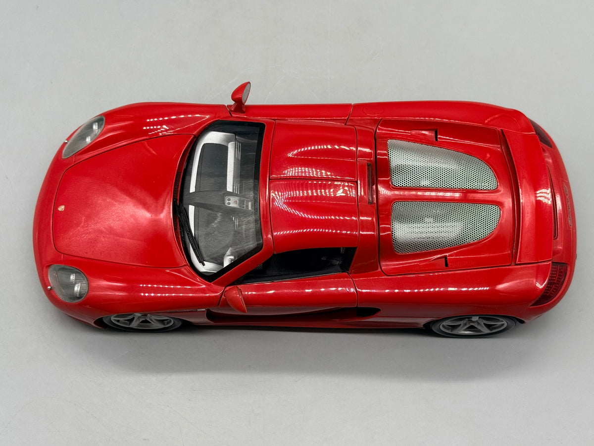 Modellautos 1:18 Minichamps Porsche Carrera GT 2004 mit OVP
