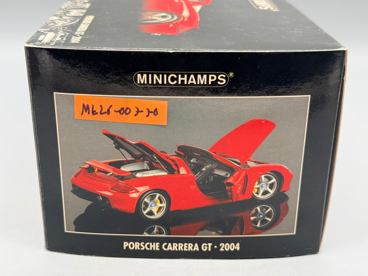 Modellautos 1:18 Minichamps Porsche Carrera GT 2004 mit OVP