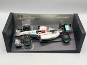 Modellautos 1:18 Minichamps Mercedes-Benz GP F1 Team MGP W01 2010 mit OVP