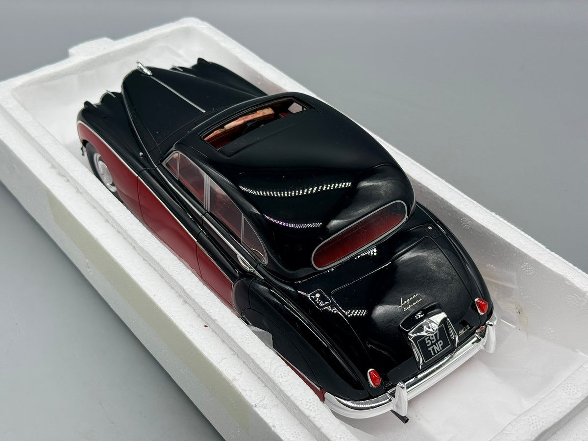 Modellautos 1:18 BoS Models BOS408 Jaguar MK VIII mit OVP