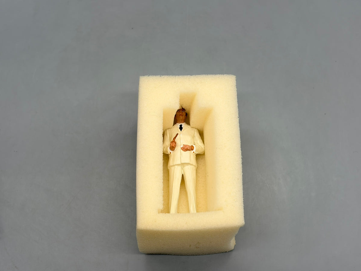 Modellfigur ca.8,5cm Corgi James Bond 007 Scaramanga mit OVP