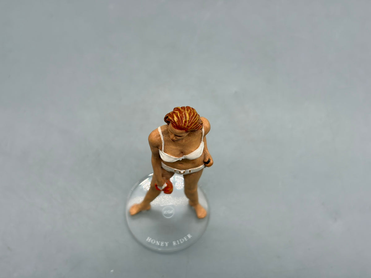 Modellfigur ca85mm Corgi James Bond 007 Honey Rider mit OVP