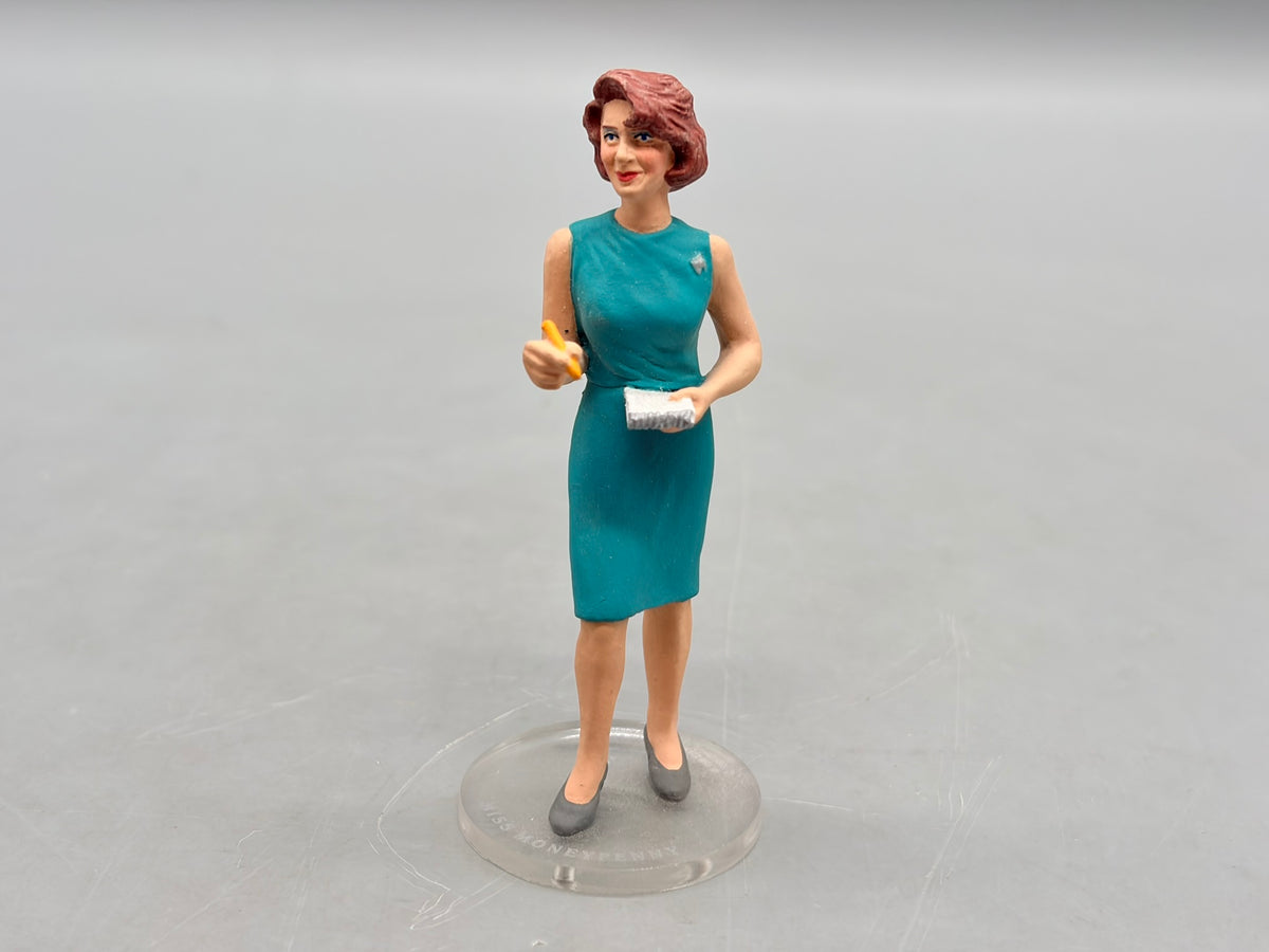 Modellfigur ca85mm Corgi James Bond 007 Miss Moneypenny mit OVP