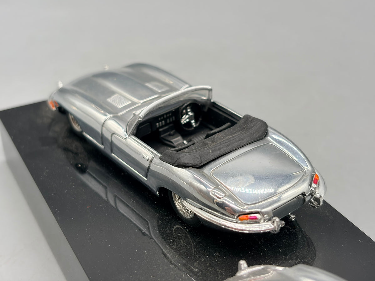 Modellautos 1:43 Corgi Jaguar E-Type Connoisseur Collection mit OVP