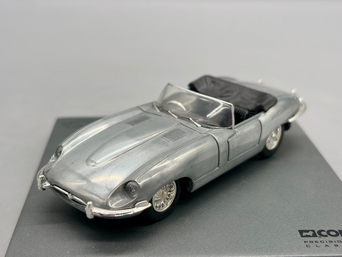 Modellautos 1:43 Corgi Jaguar E-Type 40th Anniversary mit OVP