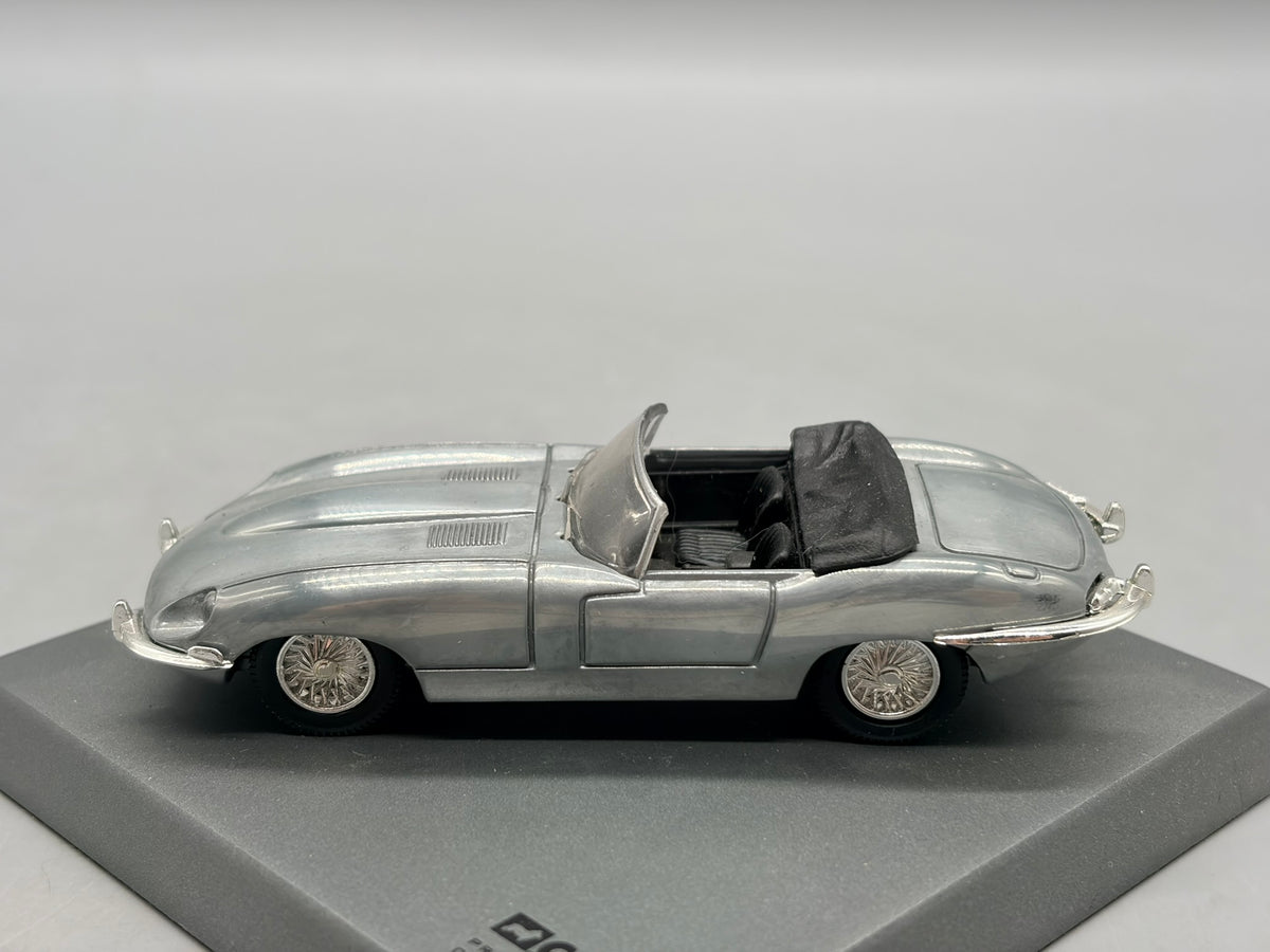 Modellautos 1:43 Corgi Jaguar E-Type 40th Anniversary mit OVP