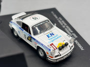 Modellautos 1:43 Universal Hobbies Porsche 911 Carrera RS #19 mit Vitrine