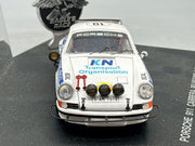 Modellautos 1:43 Universal Hobbies Porsche 911 Carrera RS #19 mit Vitrine