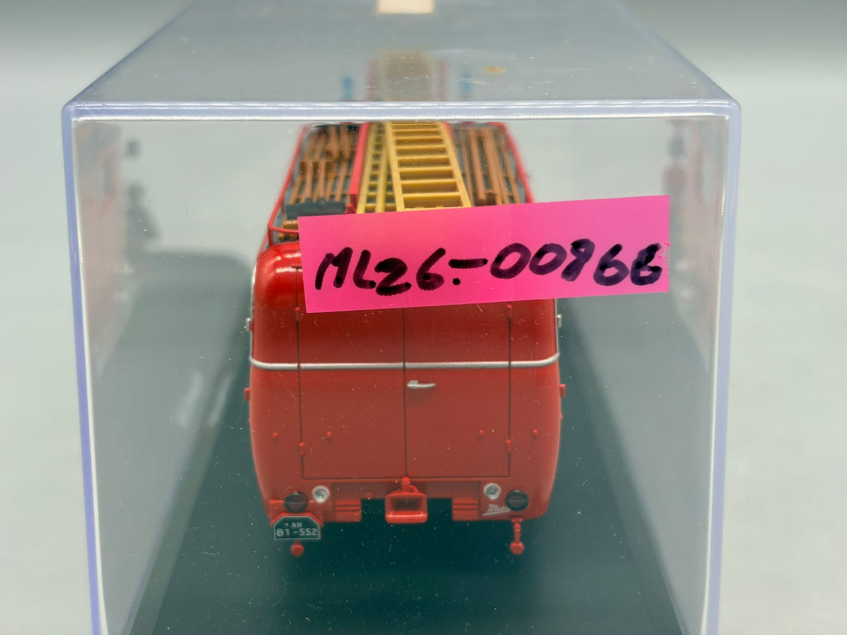 Modellautos 1:43 Schuco Borgward B 2500 Leichtlöschfahrzeug mit Vitrine