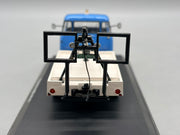 Modellautos 1:43 Schuco Hanomag Kurier mit Vitrine